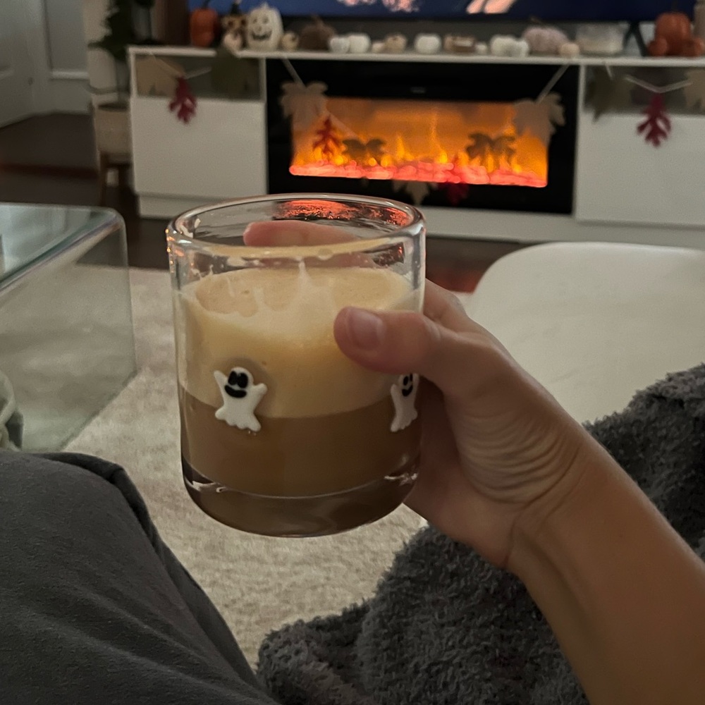 Ghost icon juice, coffee glass